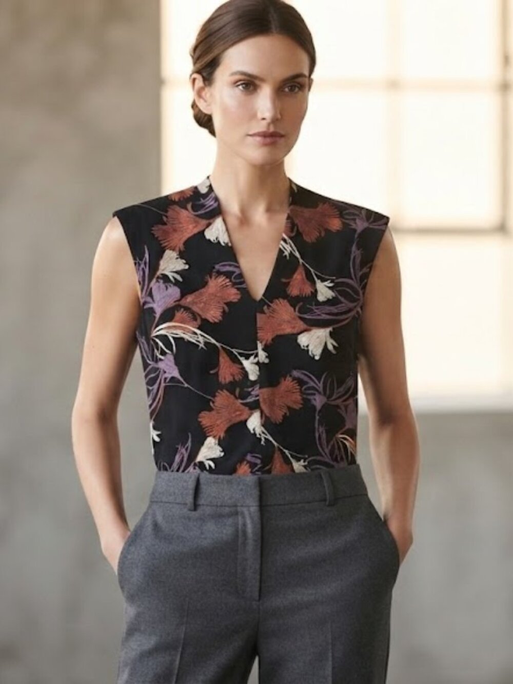 RW&CO. Black Floral Sleeveless V-Neck Top